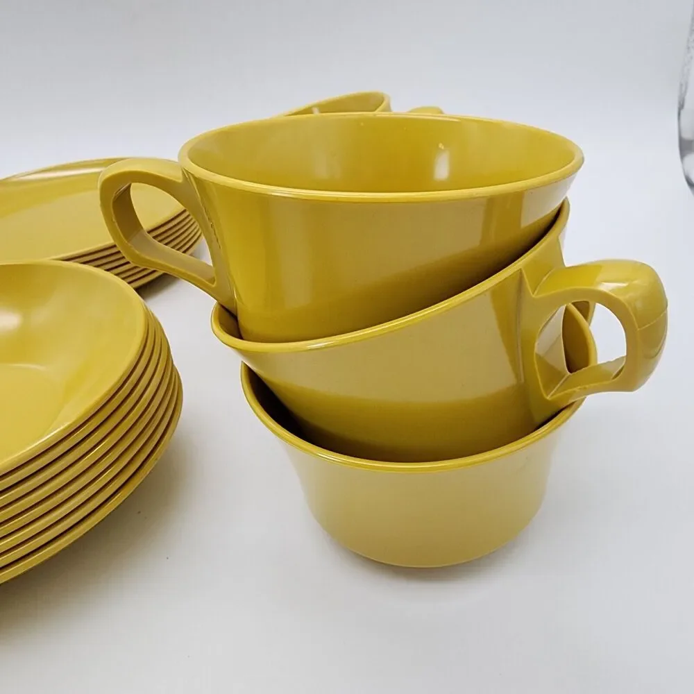Vintage Melamine Coffee Cups Bowls Plates Harvest Yellow 24 Ct Allied Chemical